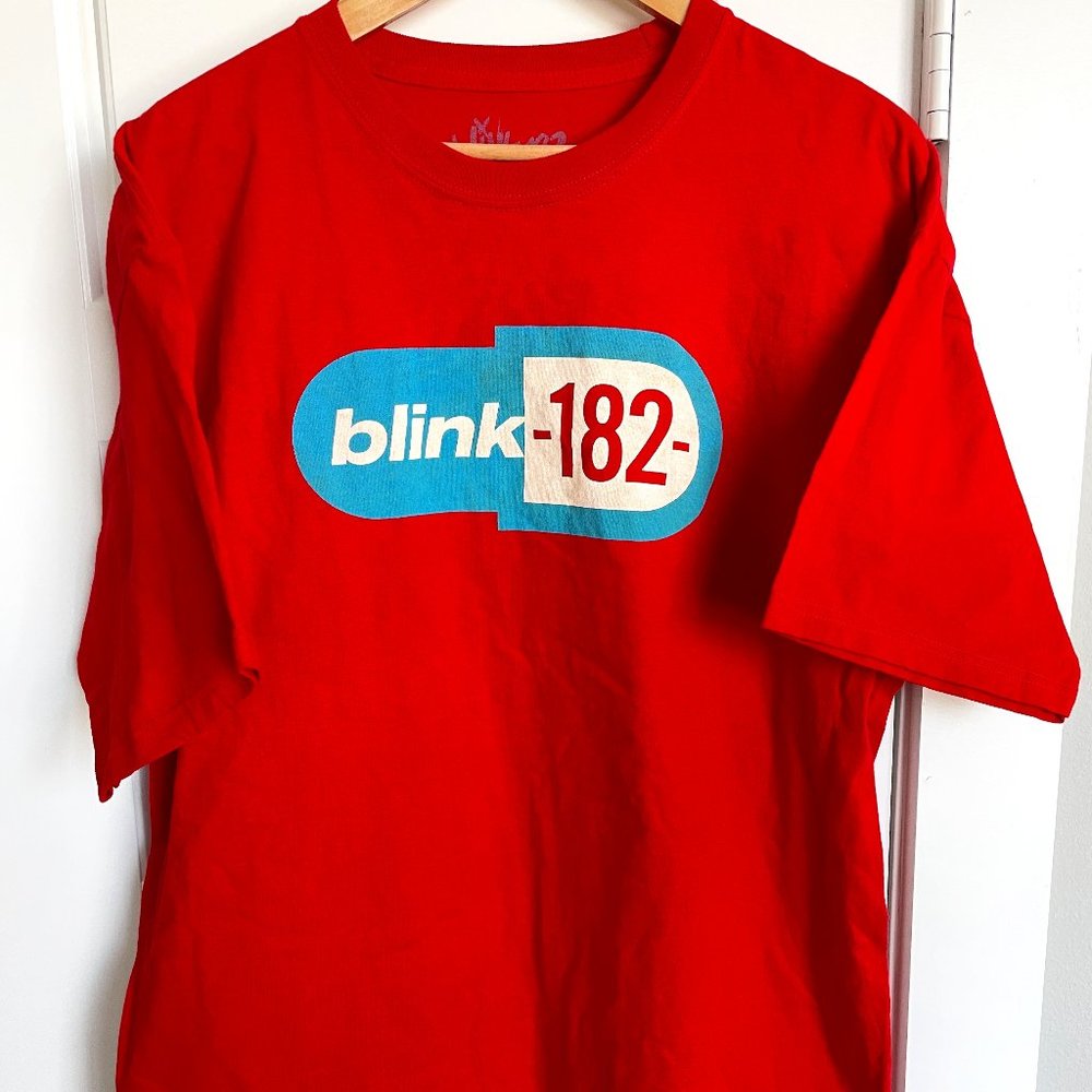 BLINK 182 Pill Tee Shirt RED Size: XL